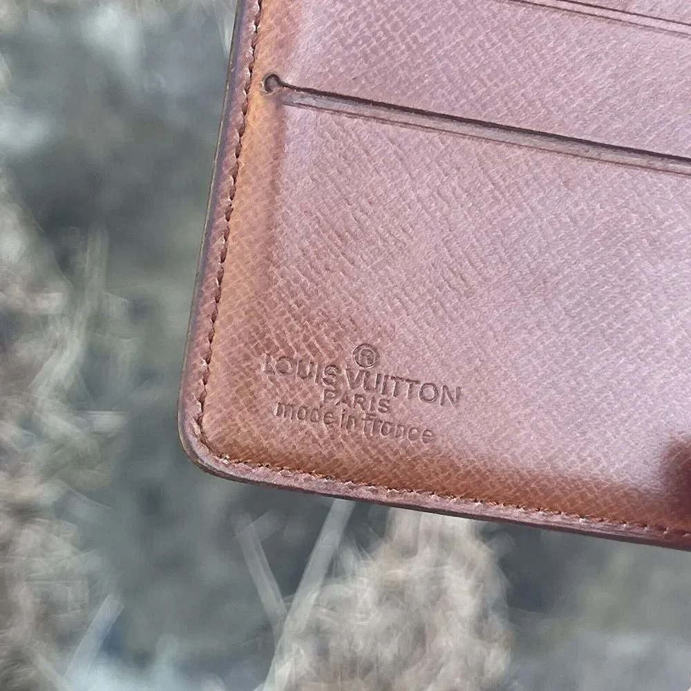 Louis Vuitton Monogram Billfold Wallet - Picture 6 of 11